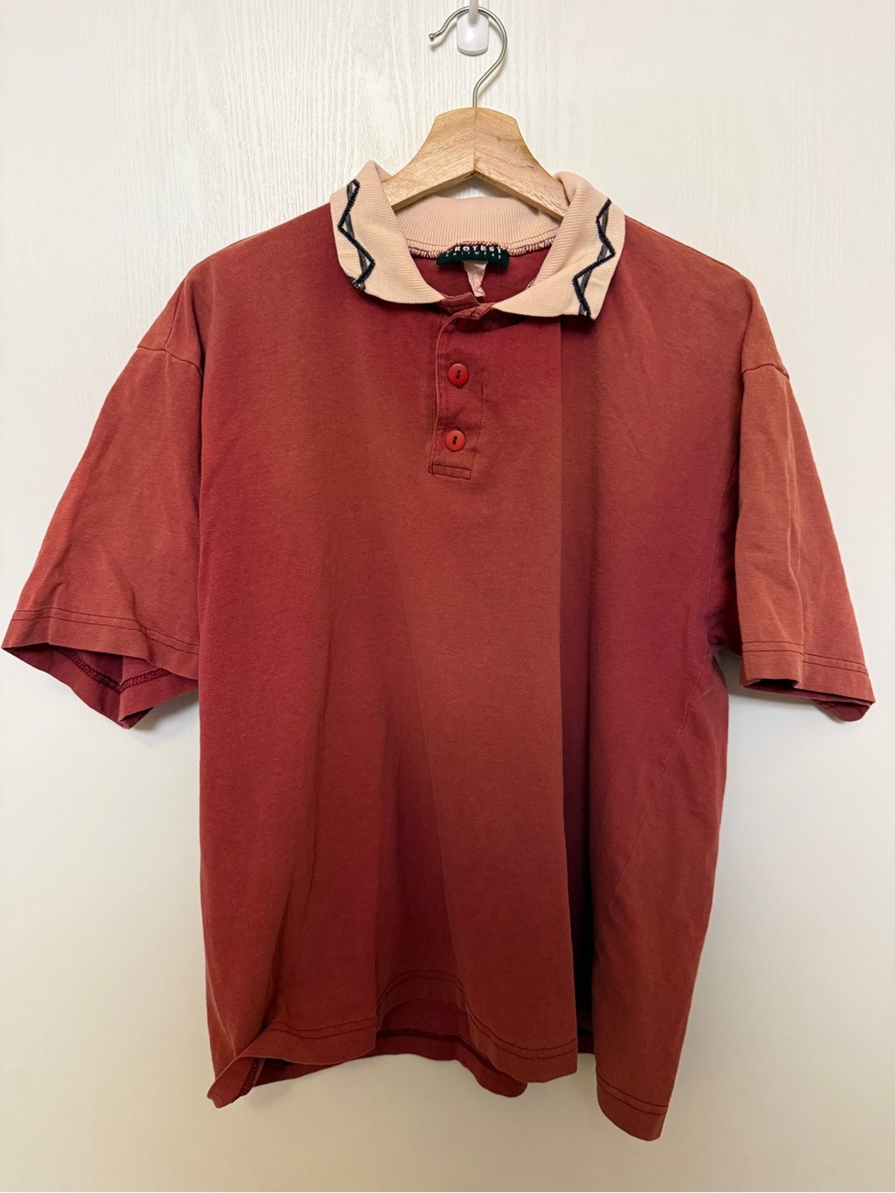 Men's Short-Sleeve Polo Shirt with Contrast Collar